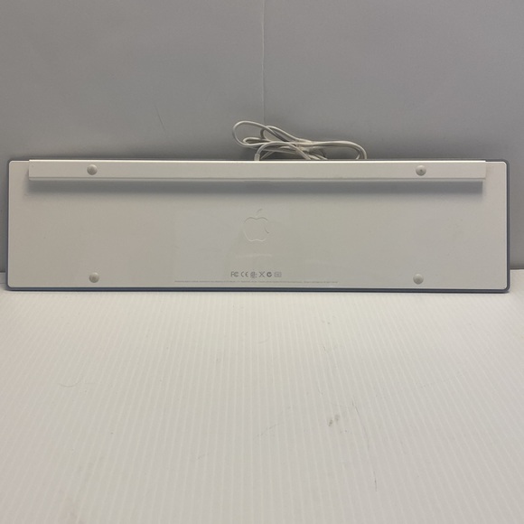 APPLE A1243 Aluminium USB Wired Keyboard with Numeric Keypad - Picture 6 of 8